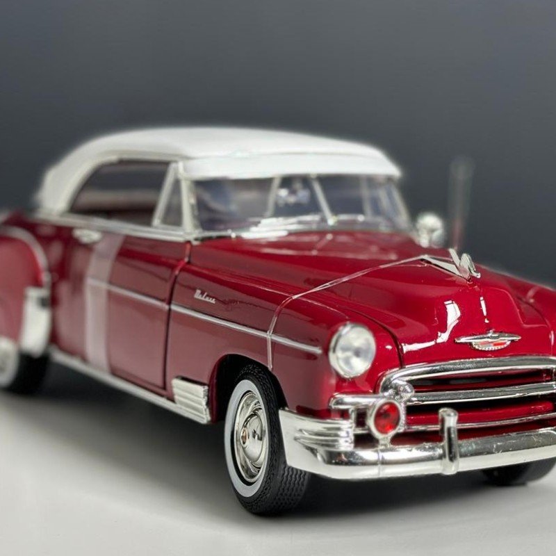 Die-cast Klasik Araba 1950 CHEVY BEL AİR 1/18