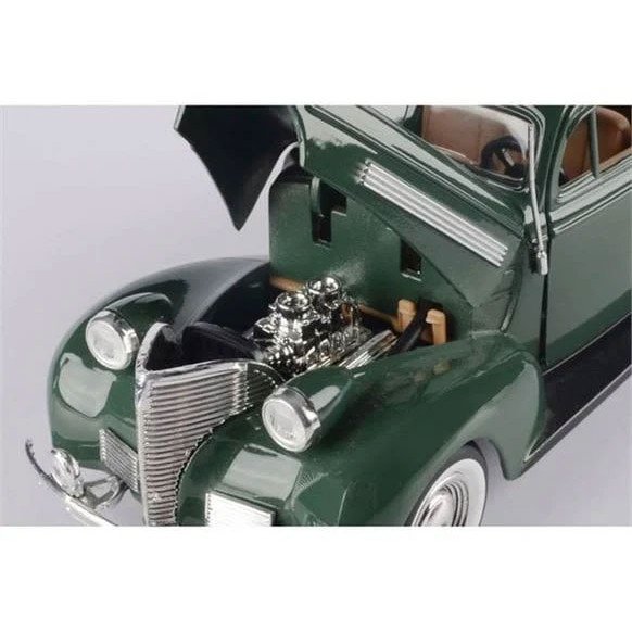 Motormax 1:24 1939 Chevrolet Coupe