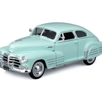 1/25 1948 Chevrolet Fleetline Aerosedan Açık Yeşil